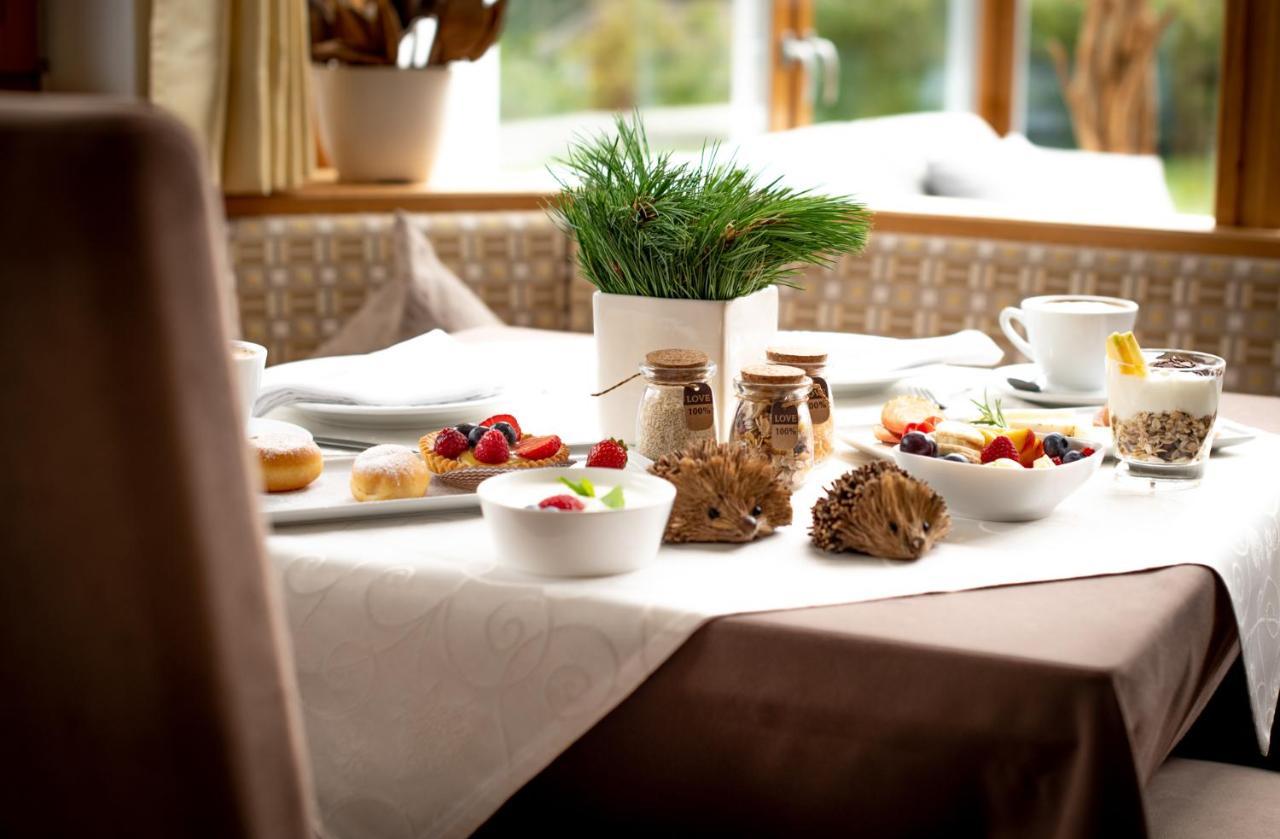 Garni Sunela B&B Sëlva Buitenkant foto