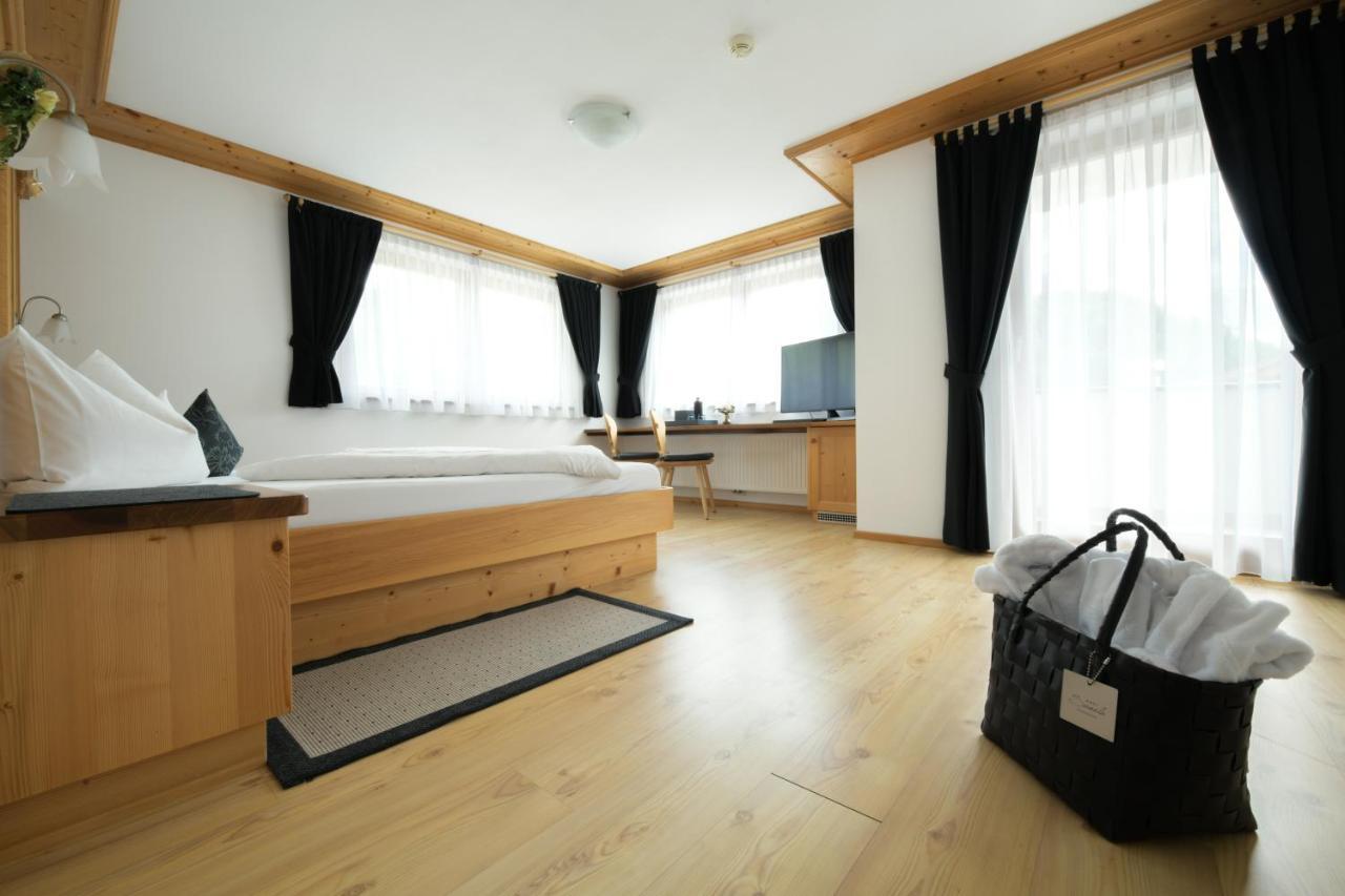 Garni Sunela B&B Sëlva Buitenkant foto